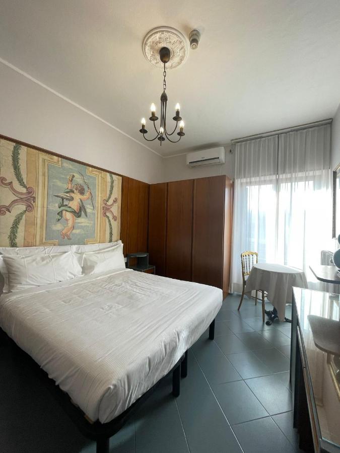 Hotel La Bussola Cittiglio Zewnętrze zdjęcie