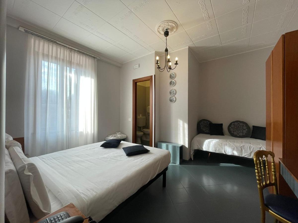 Hotel La Bussola Cittiglio Zewnętrze zdjęcie