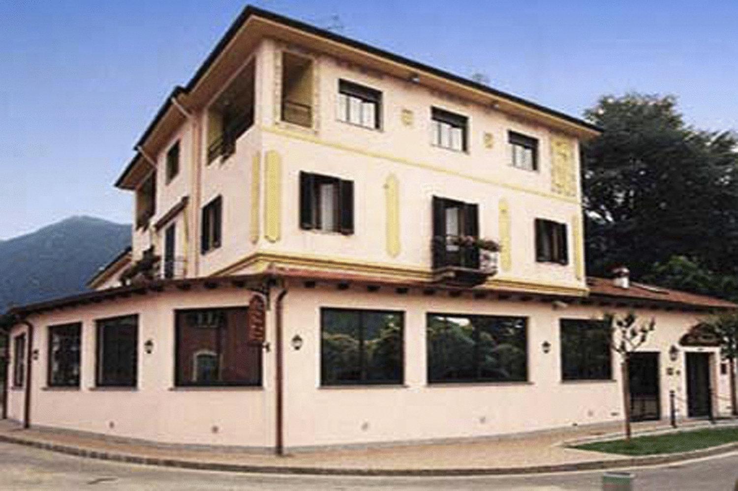 Hotel La Bussola Cittiglio Zewnętrze zdjęcie