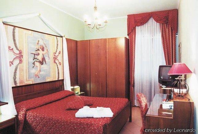 Hotel La Bussola Cittiglio Zewnętrze zdjęcie